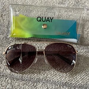 Quay Australia Vivienne Mini Sunglasses